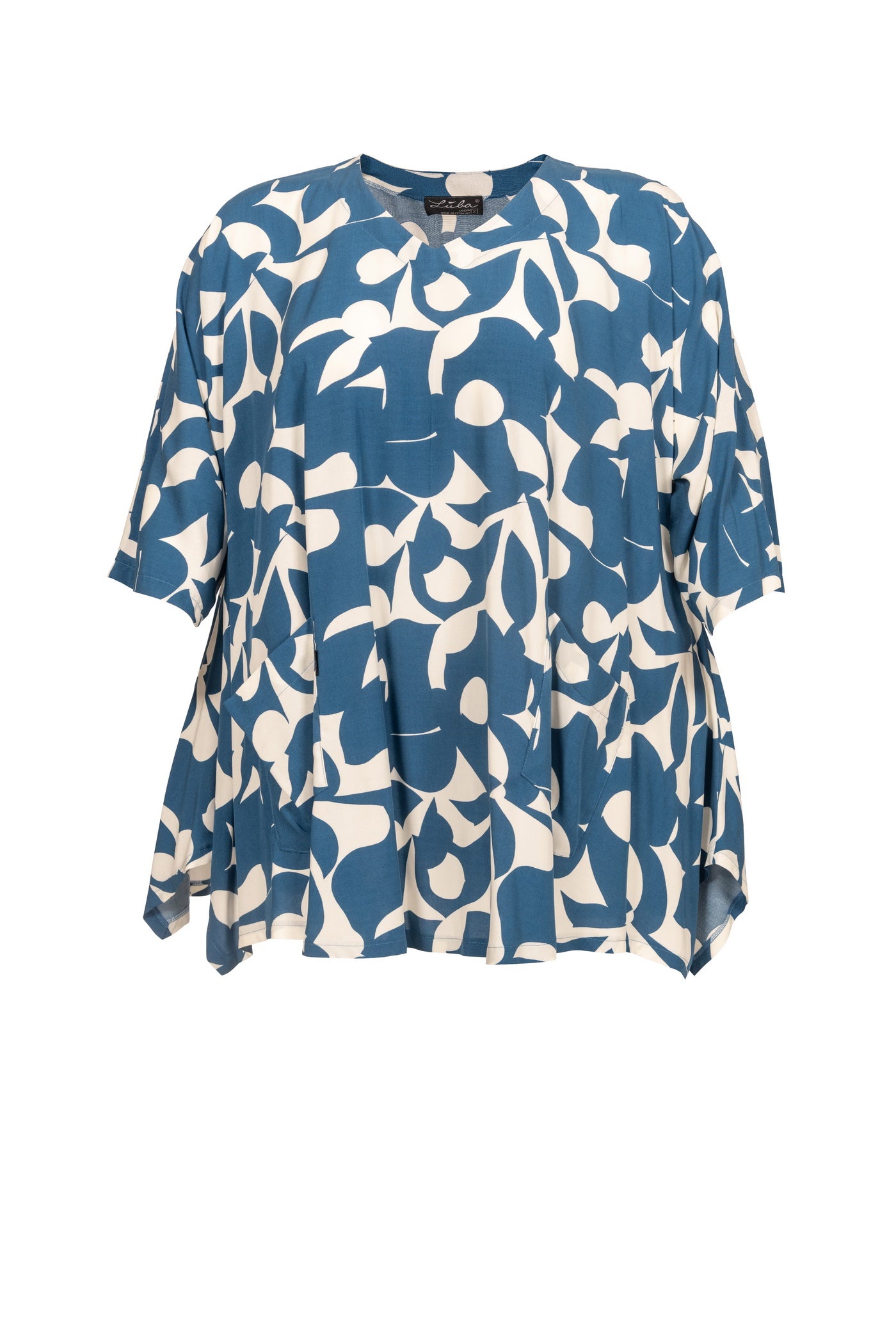 Viskose-Tunika mit blau-weißem Blumen-Muster. - Luba Moden