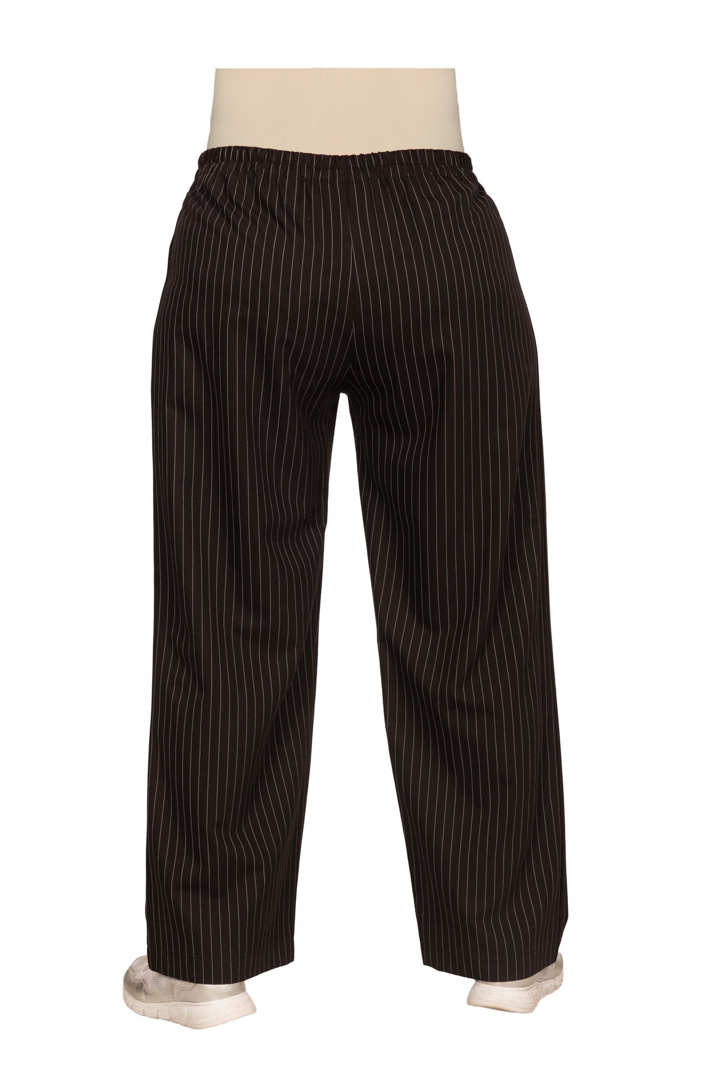 Marlene-Hose, schwarz mit weißen Nadelstreifen.