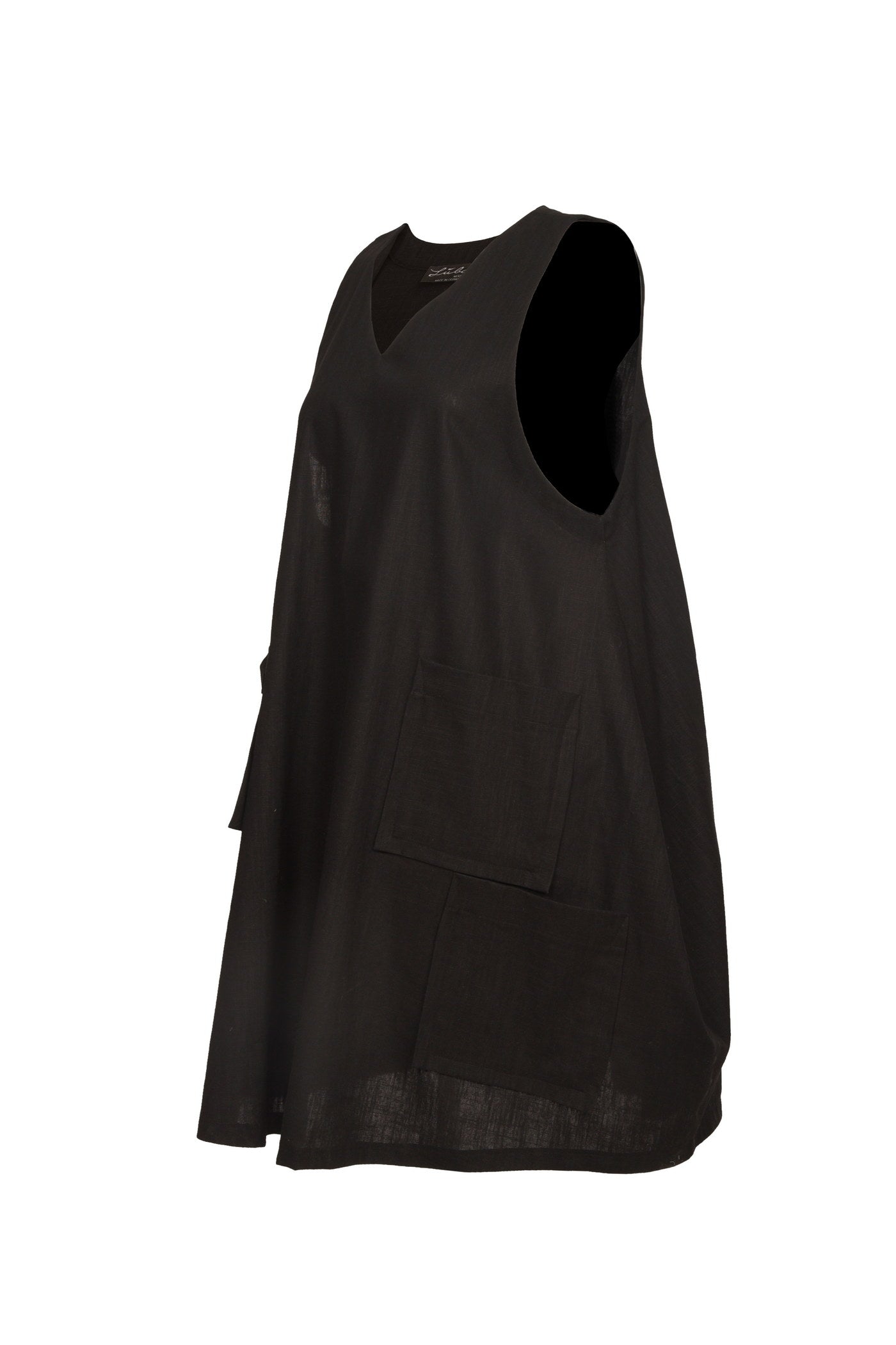 Ausgefallenes schwarzes Überkleid aus Leinen.