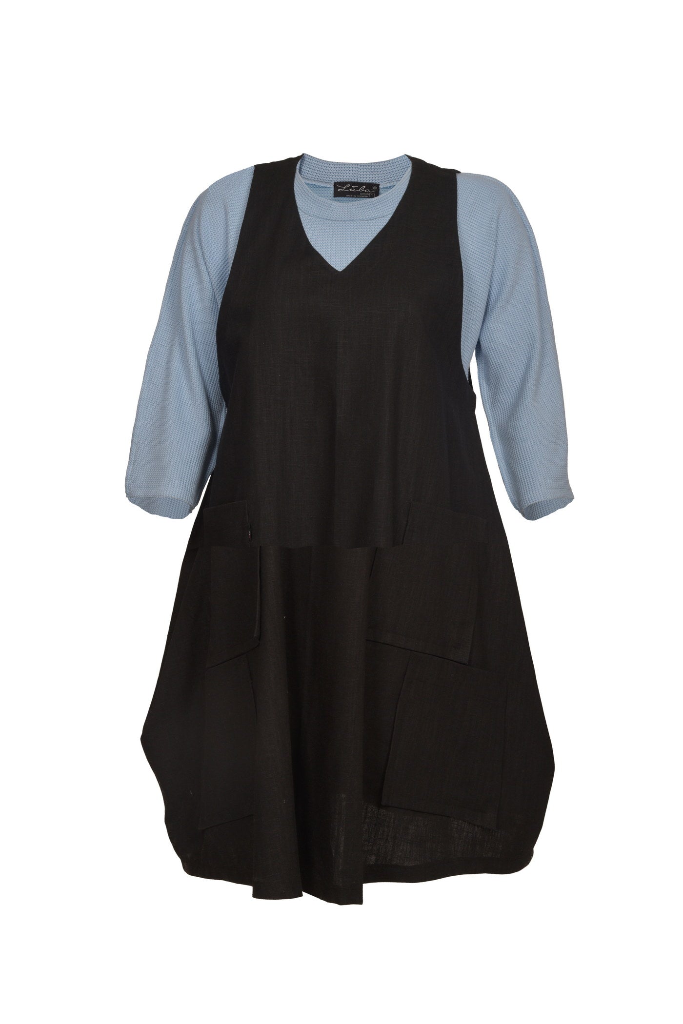 Ausgefallenes schwarzes Überkleid aus Leinen.