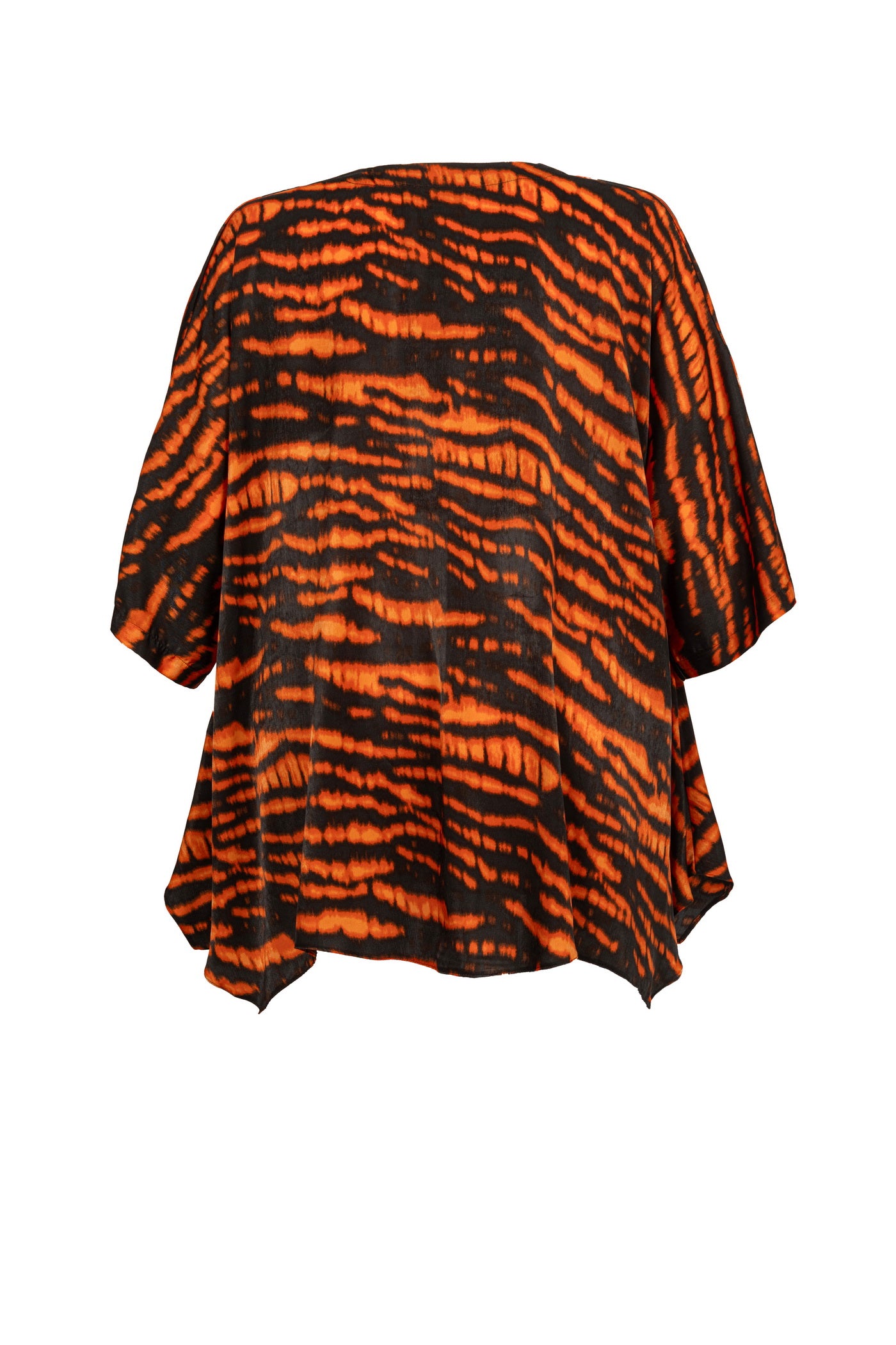 Rückseite der schwarz-orangen Satin Tunika – elegantes Design für mollige Damen von Lubamoden