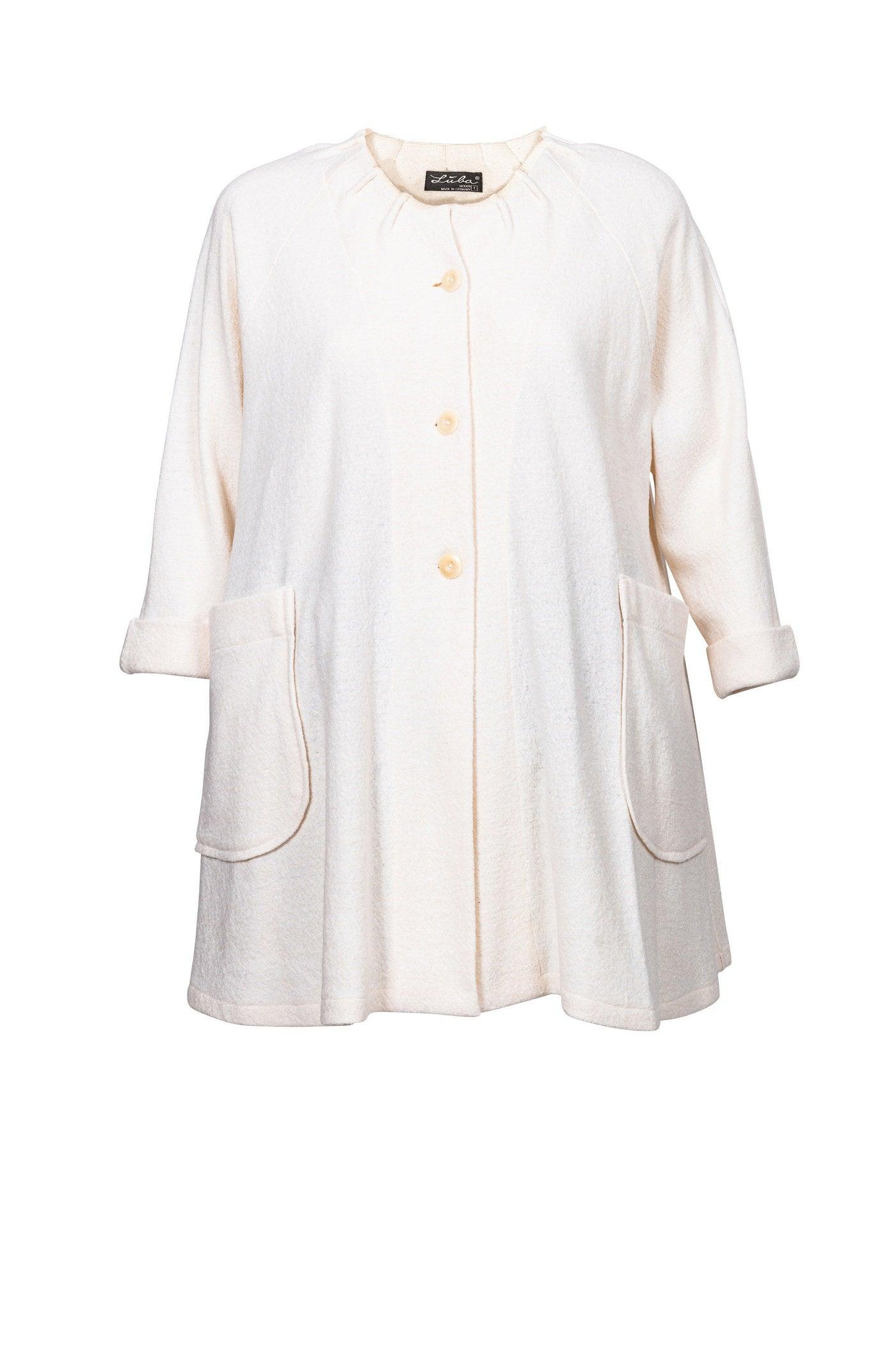 Wollweißer Mantel mit Raglanärmeln, Vorderansicht