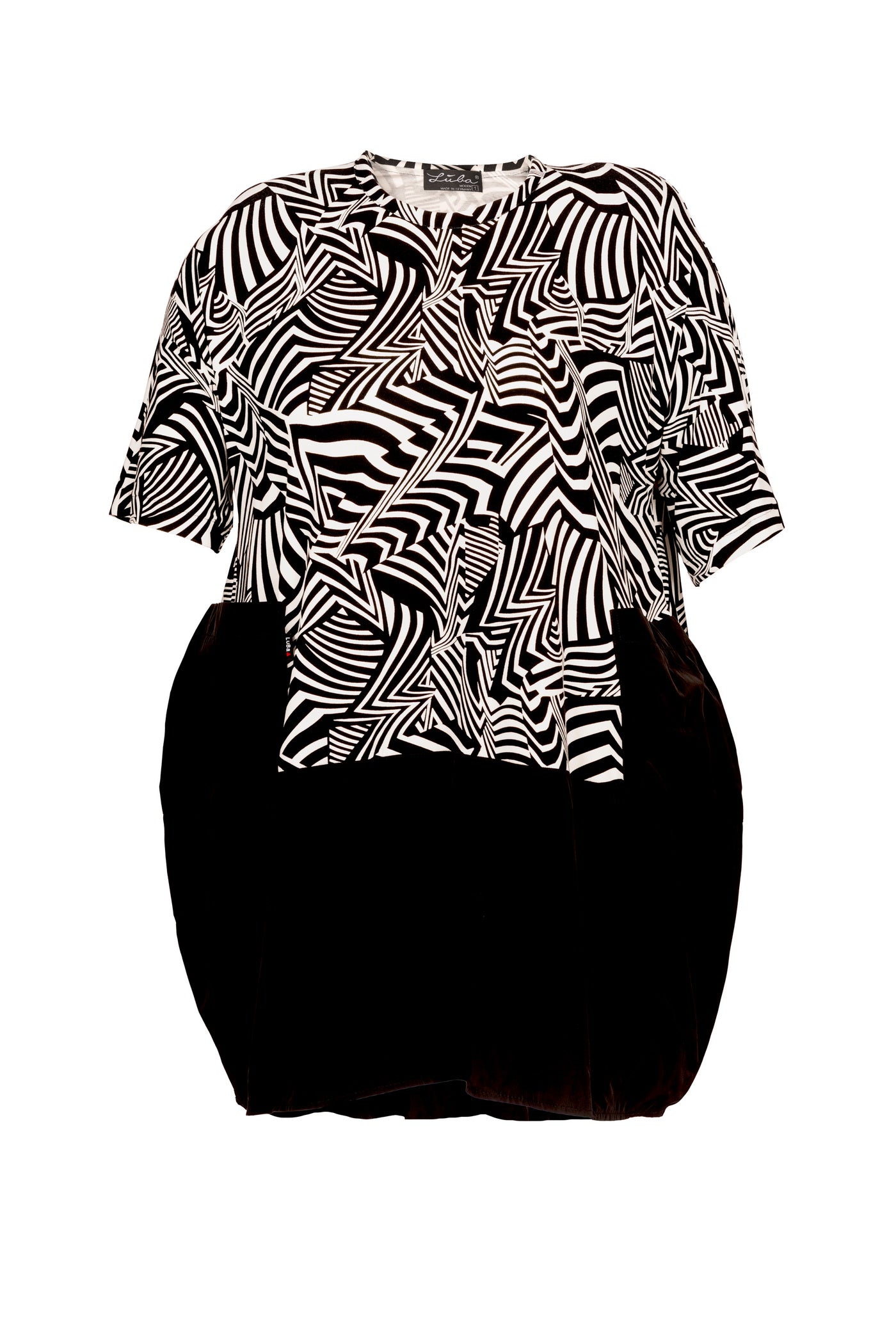 Einzigartiges Ballon-Kleid aus schwarz-weißer Stoff-Kombination.
