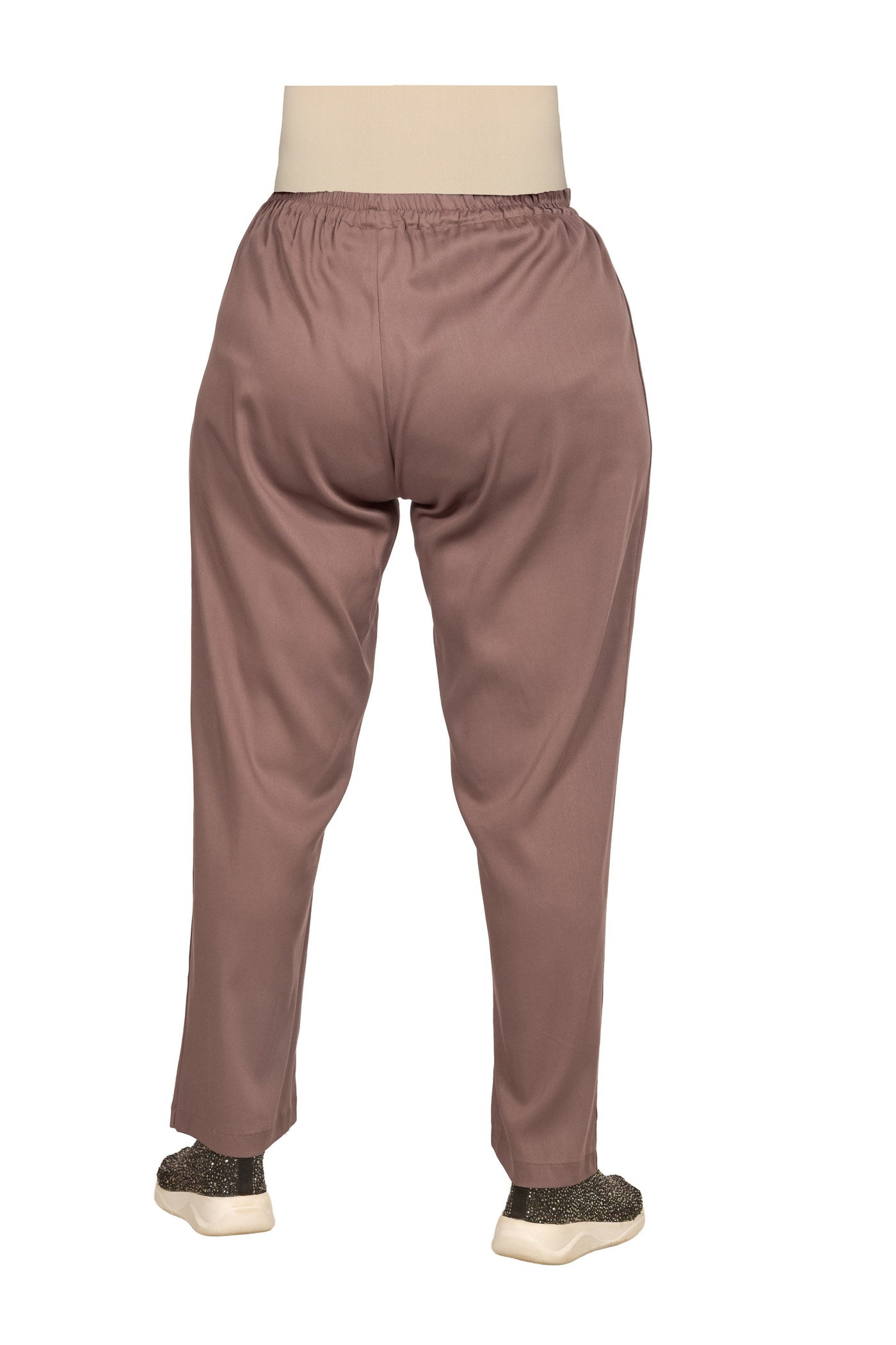 Hellbraune Marlene-Hose.
