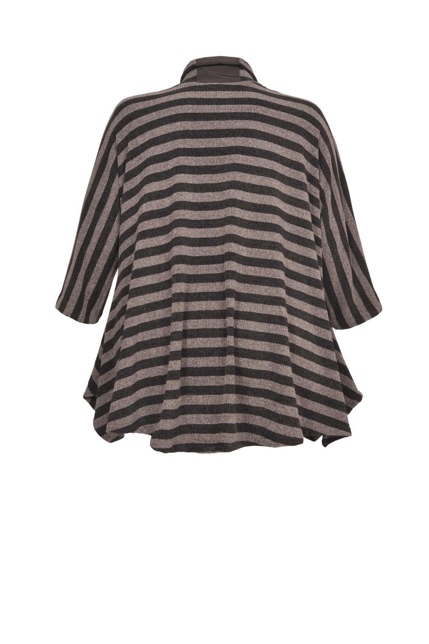 Aktueller Chenille-Streifen-Pullover in schwarz mit grauen Streifen.