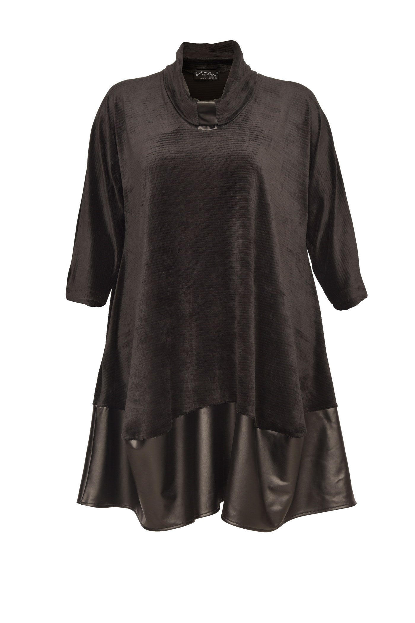 Elegantes Kleid mit Rollkragen und Rockteil aus Kunstledereinsatz.