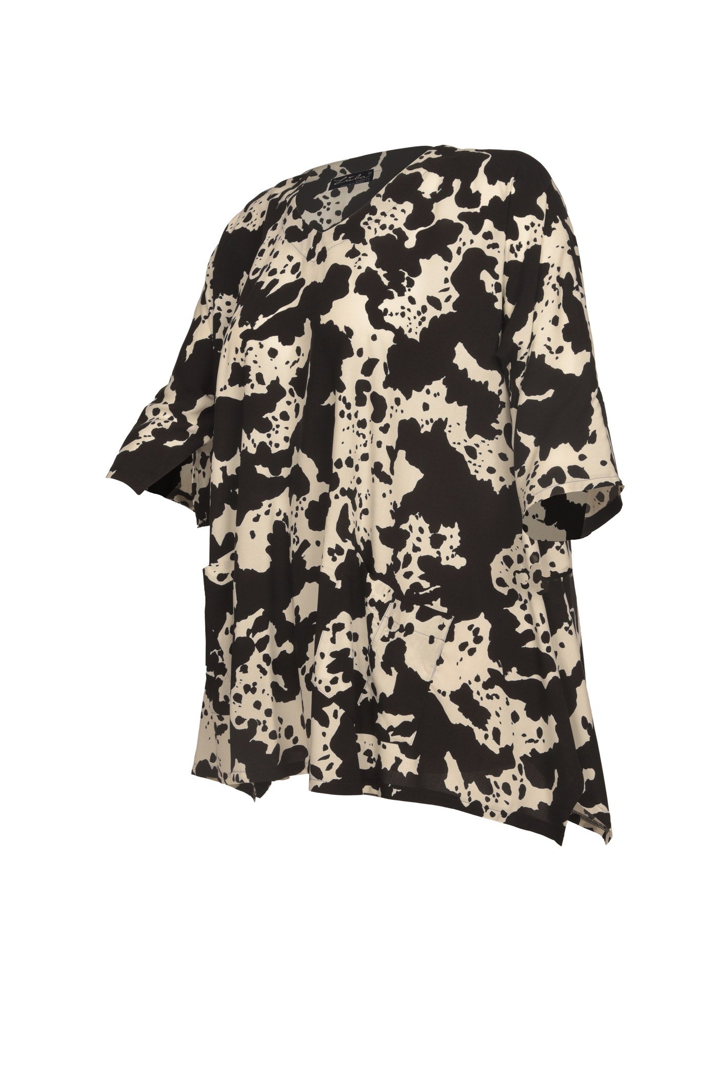 Viskose-Tunika mit schwarz-weißem Muster.