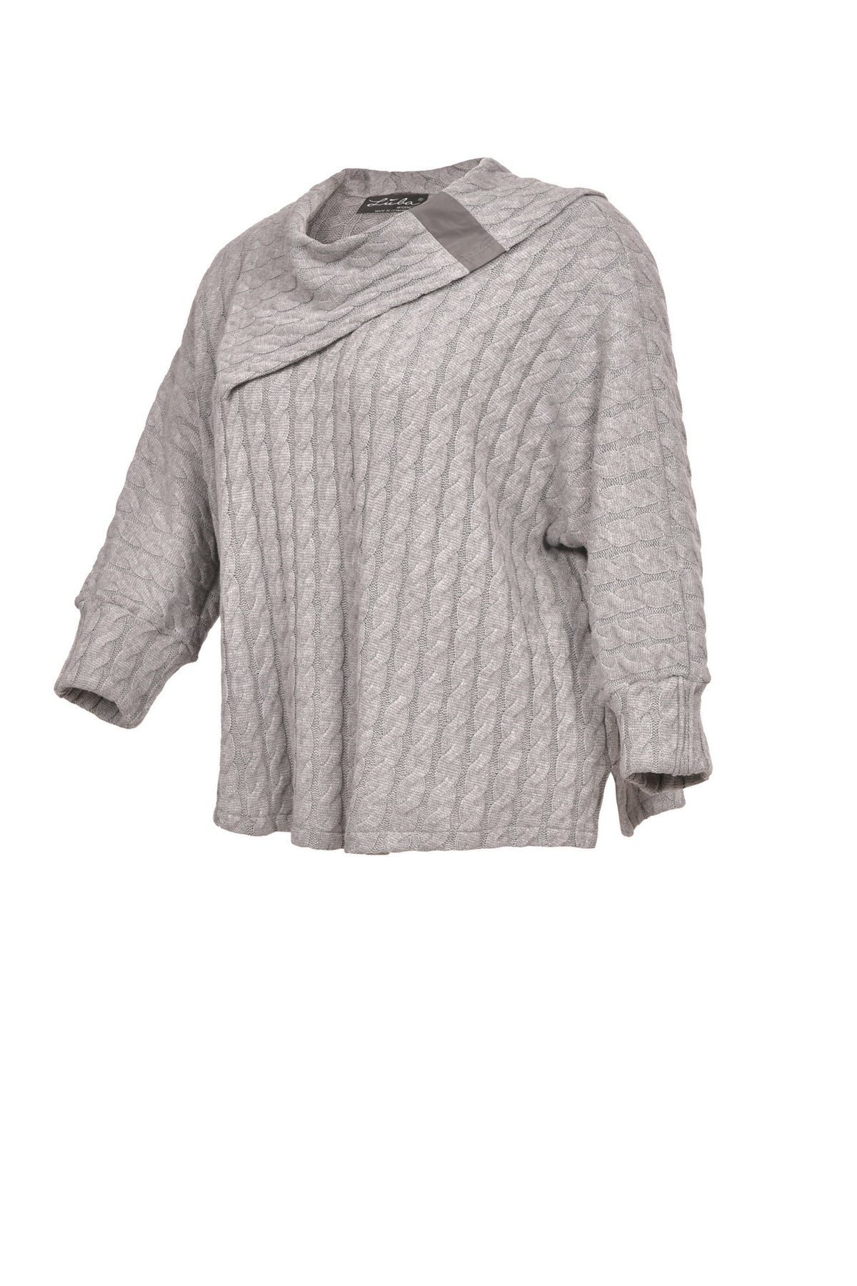 Grauer Zopf-Pullover mit Bündchen und asymmetrischem Kragen  – große Größen.