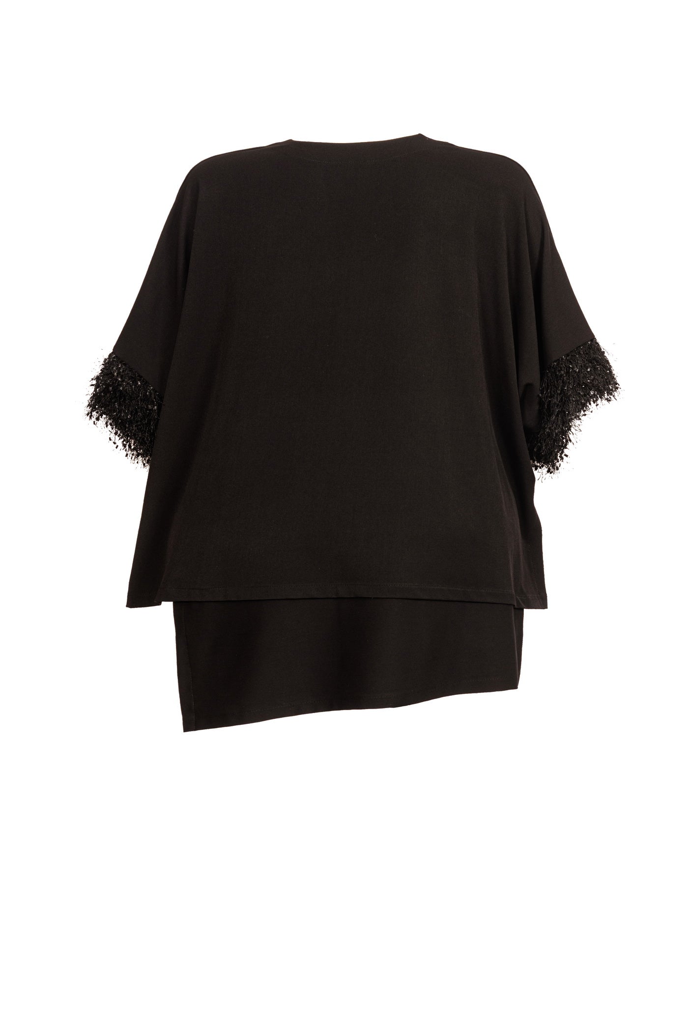 Schwarze Kunstfell Tunika mit Manschetten und flauschigem Strickstoff am Ärmel rückansicht mit weißem hintergrund